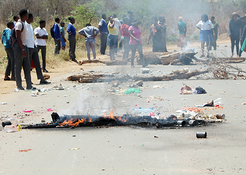 Choas in Tshikota over dry taps
