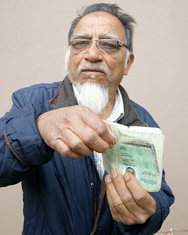 Trip to Home Affairs leaves man feeling insulted