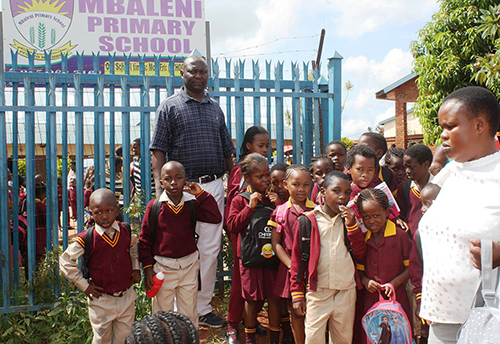 Angry parents remove learners and close school
