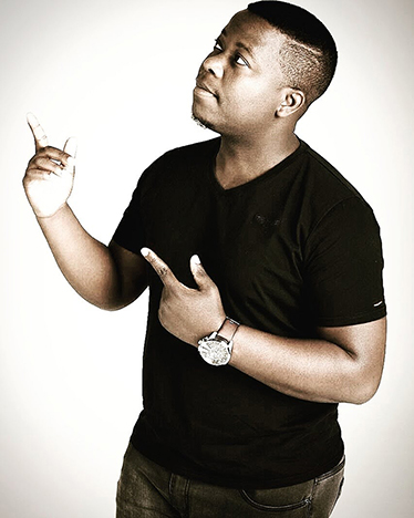 Rabs Vhafuwi is a popular artist out here