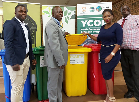 Thulamela receives recycling bins from Petco