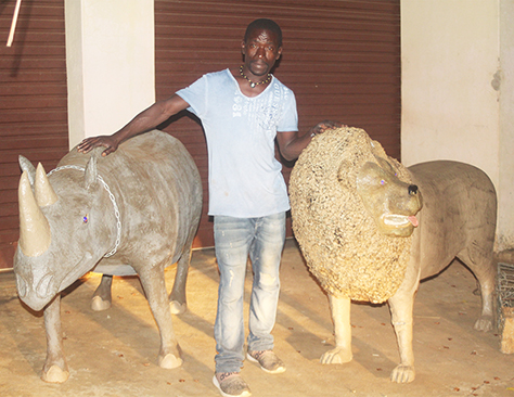 Modipa finds solace in cardboard boxes