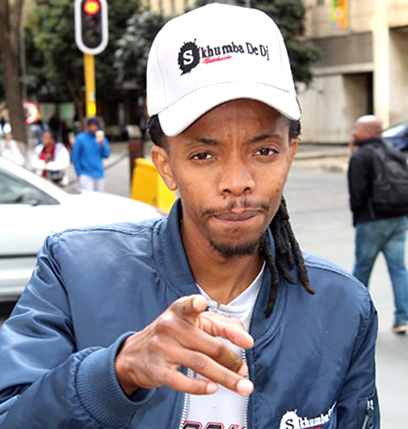 Skhumba De DJ master of his own sound
