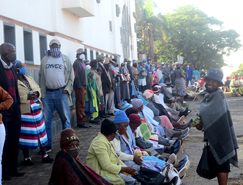 SASSA queues still long despite change in payment dates