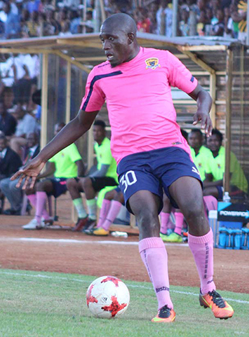 Joseph Mhlongo's contract expires, but is still pat of Leopard's plans