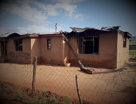 Mob torches houses of murder suspect's family