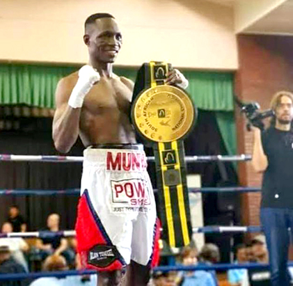 Spider Munyai beats Busakwe by TKO