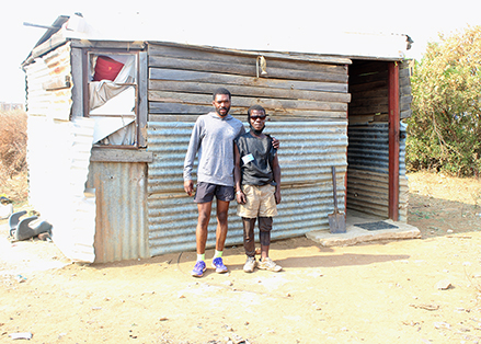 Good Samaritan asks for helping hand