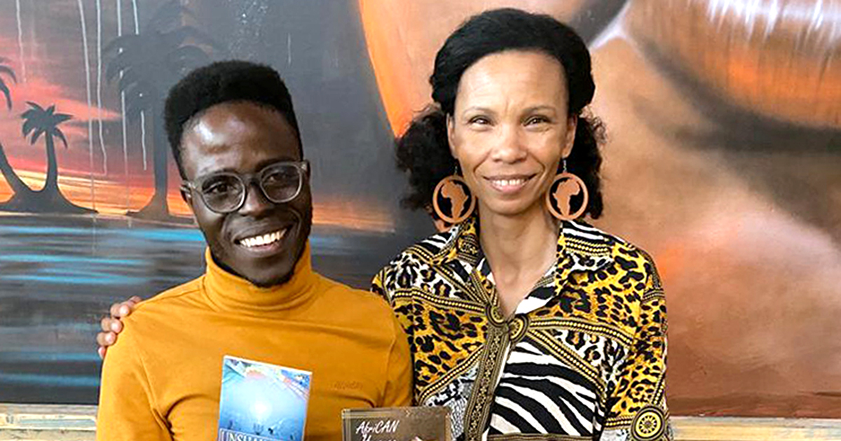 Author smiles from ear to ear after winning literature award