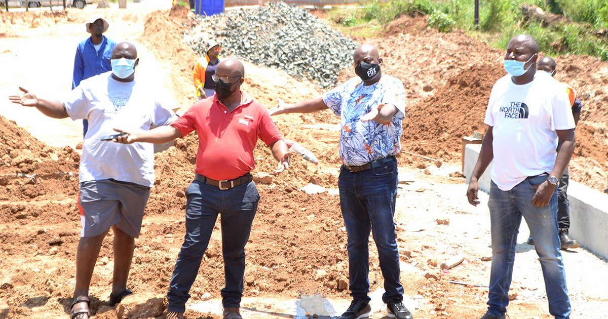 Delay in rebuilding R524 bridge affects local business