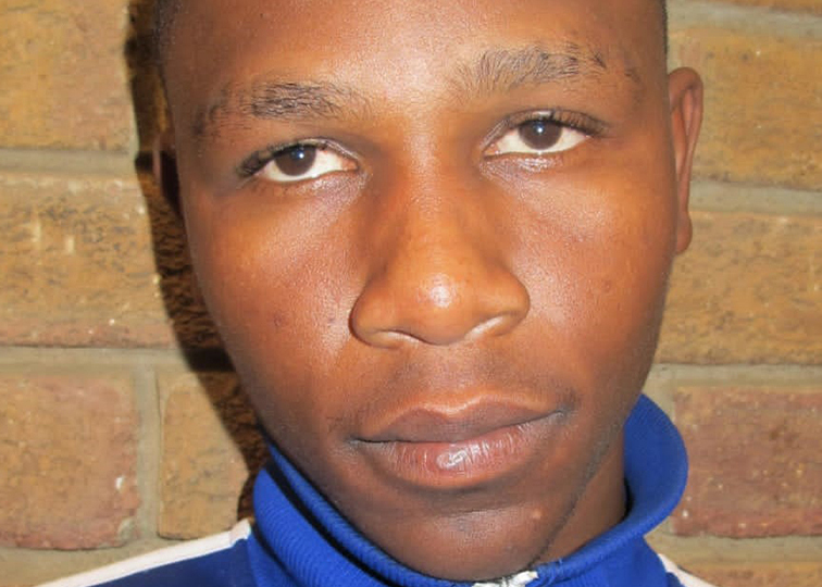 Manhunt for dangerous escapee