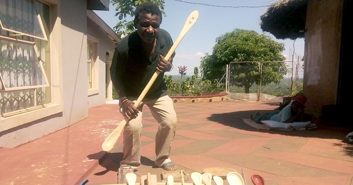 Maphangule creates art from dead wood