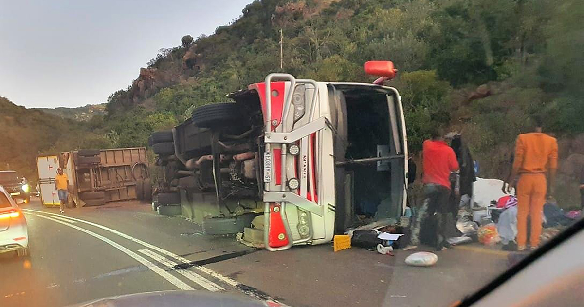 Five confirmed dead in N1 bus crash