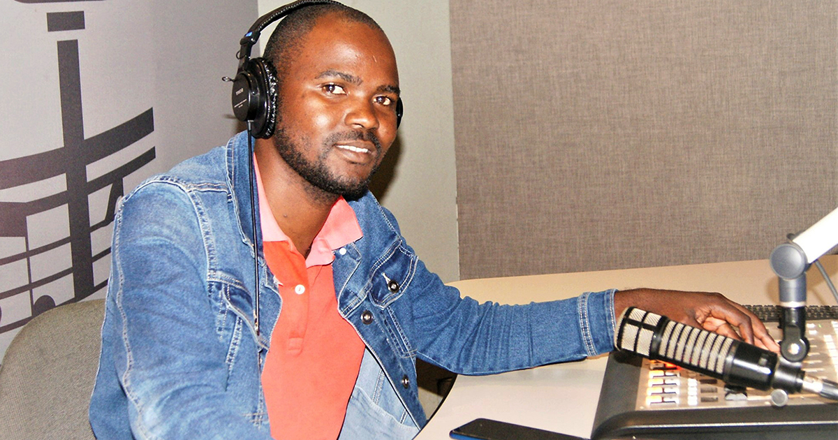 Mudau's trademark voice makes him stand out