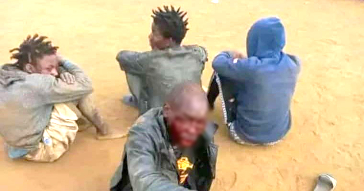 Tshiozwi residents use sjamboks to 'discipline' criminal gangs