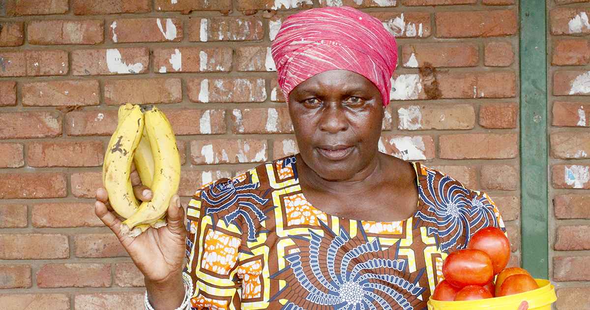 Rise in fuel prices will destroy us, complain street hawkers