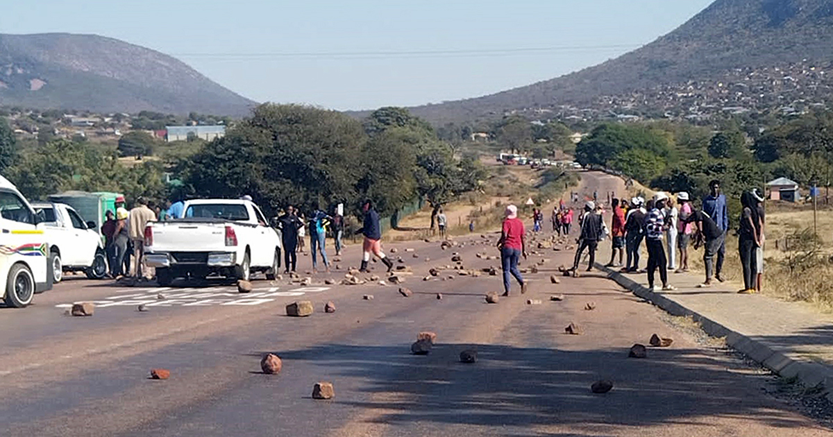 Politics turn violent at Tshikuwi