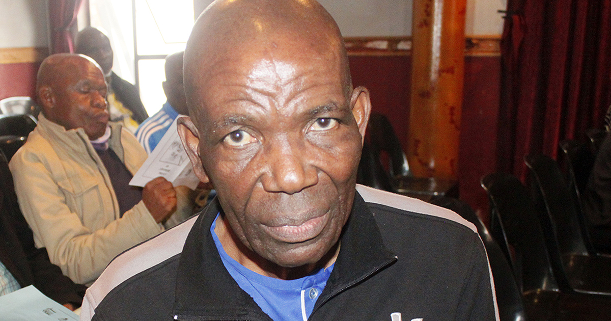 Legendary soccer star warns youth about alcohol and drugs