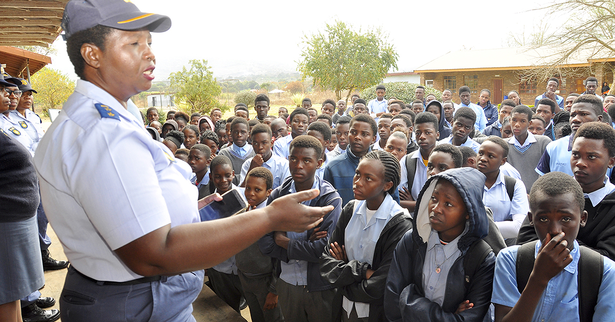SAPS warn children no to trust strangers