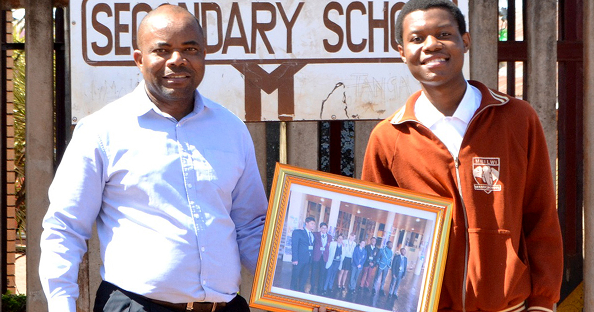 Ravele wins scholarship to study at Rhodes University