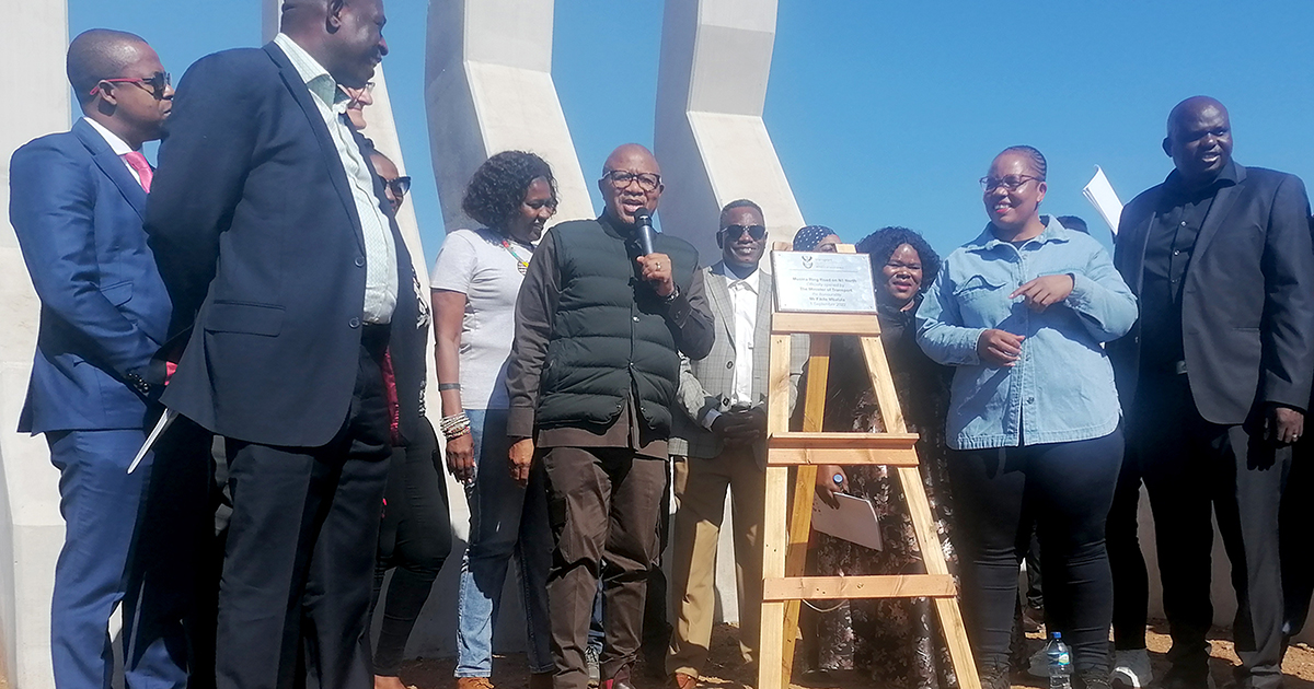 Minister Mbalula officially opens newly built N1 Musina ring road