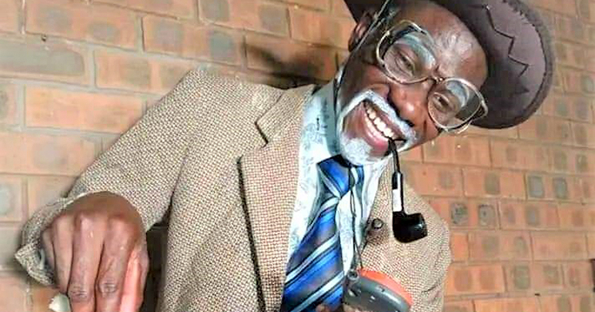 Alingo makes his fans believe that he is an old man