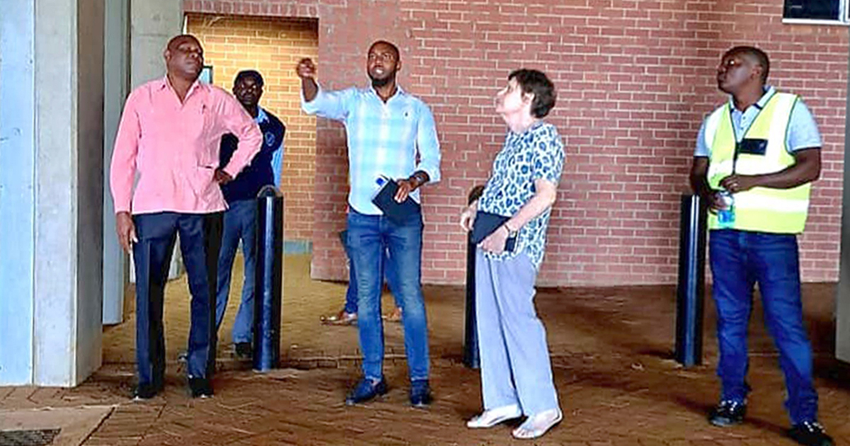 Will Thohoyandou's R250 million white elephant finally be fixed?