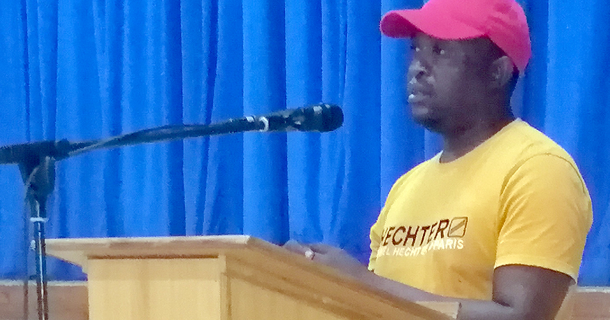 Residents looking at ways to force VDM to supply water