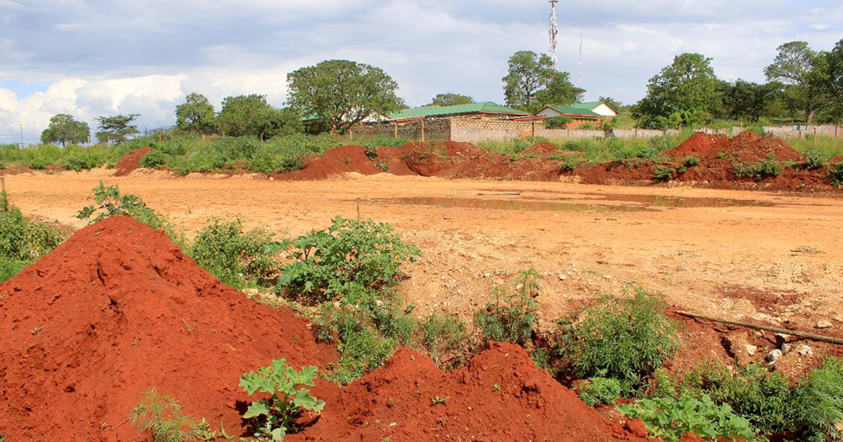 Vleifontein residents demand answers over abandoned library project