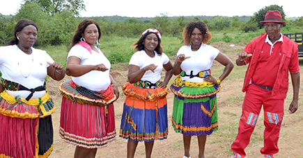 MC Mabasa u lwela u isa phanḓa nau ḓivhadza nga mvelele ya Xitsonga.