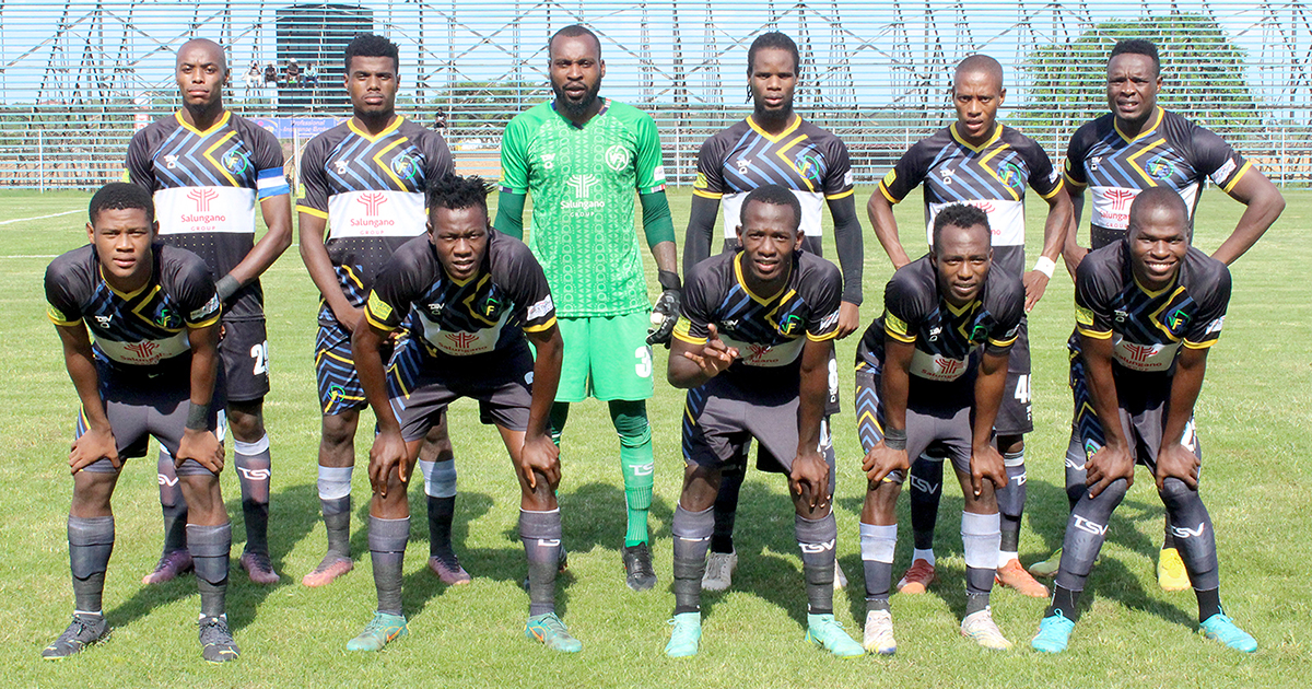 VFA poised to spoil Cape Town Spurs' party
