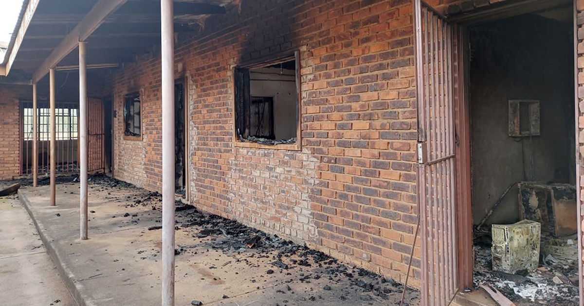 Hlanganani FM's offices get destroyed by arsonists