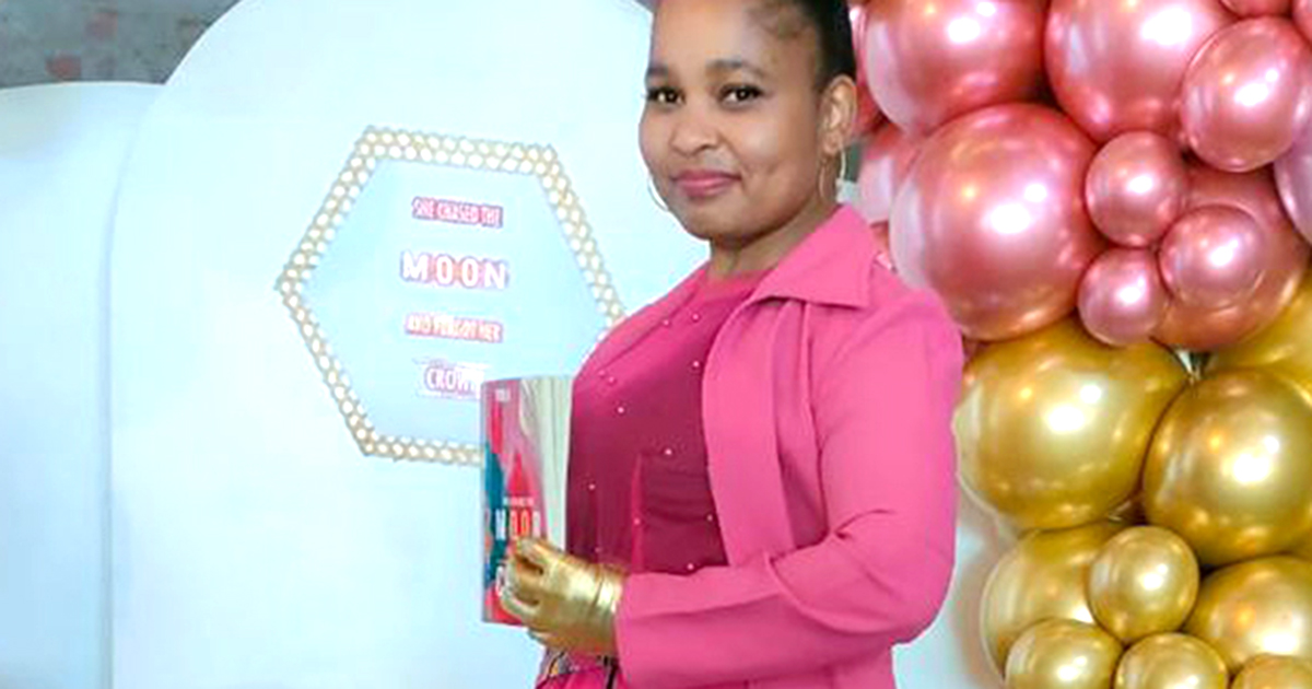 Poni M publishes her second book