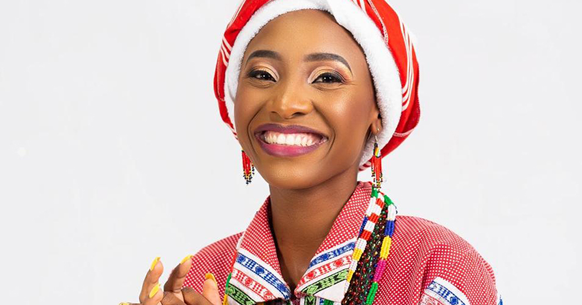 Praise singer Ntombi Ya Mutsonga performs at BRICS Summit