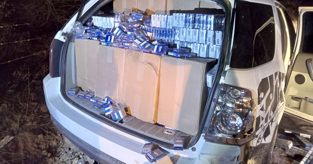 Manhunt launched for six armed cigarette smugglers
