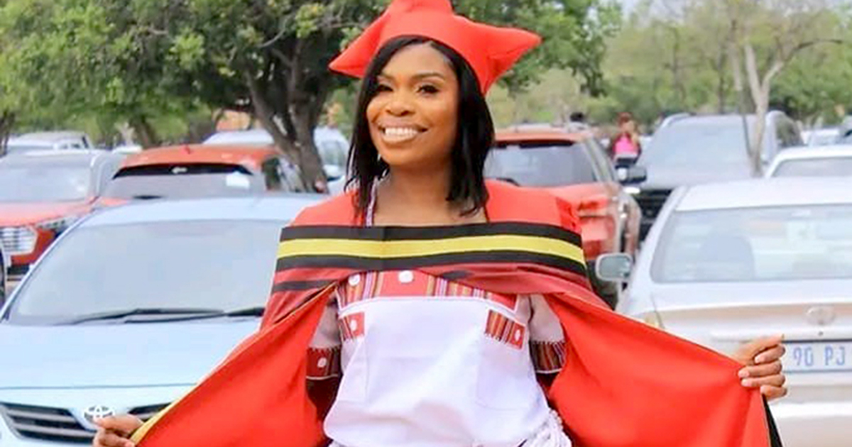 Collins Chabane should generate own electricity, says Dr Mabunda