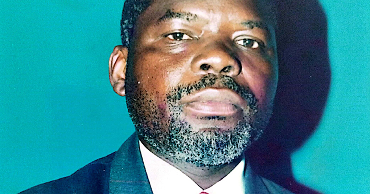 Lidzhakanḓila Vho Ratshilumela Stranger Ravele vho lovha.