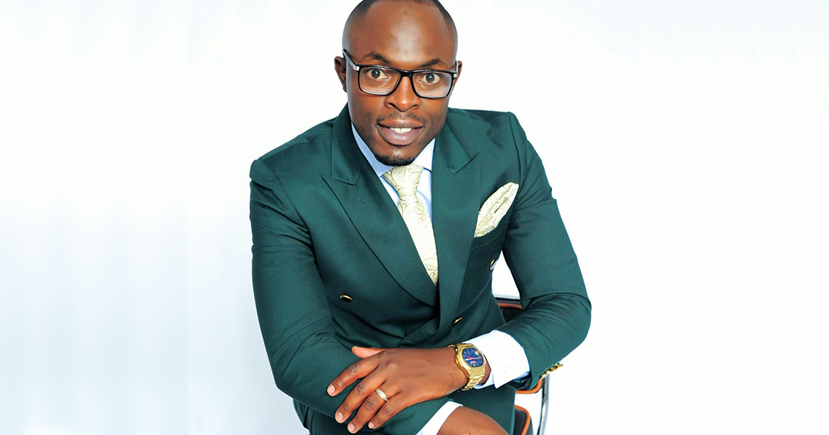 Richard Rambau o anḓadza bugu mbili dza ṱhuṱhuwedzo.