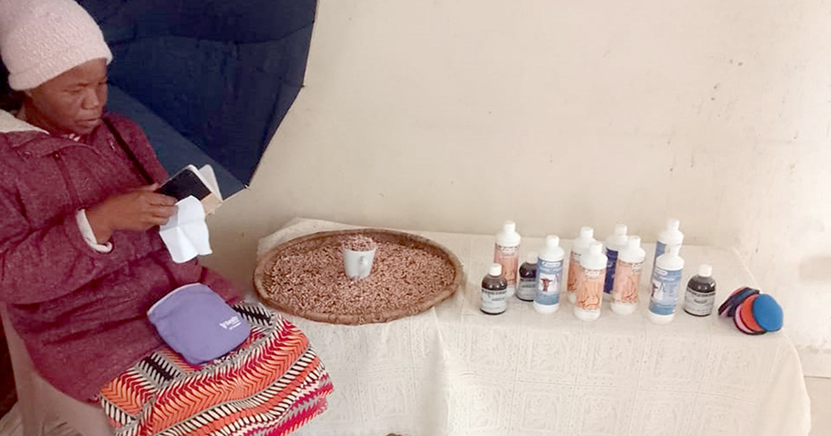 Hawker takes on Checkers in court to get her R4,000 back