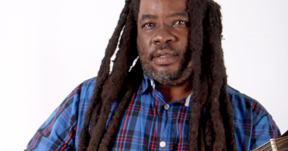 Tshigomboza o fhedza nga aḽibamu yawe ntswa