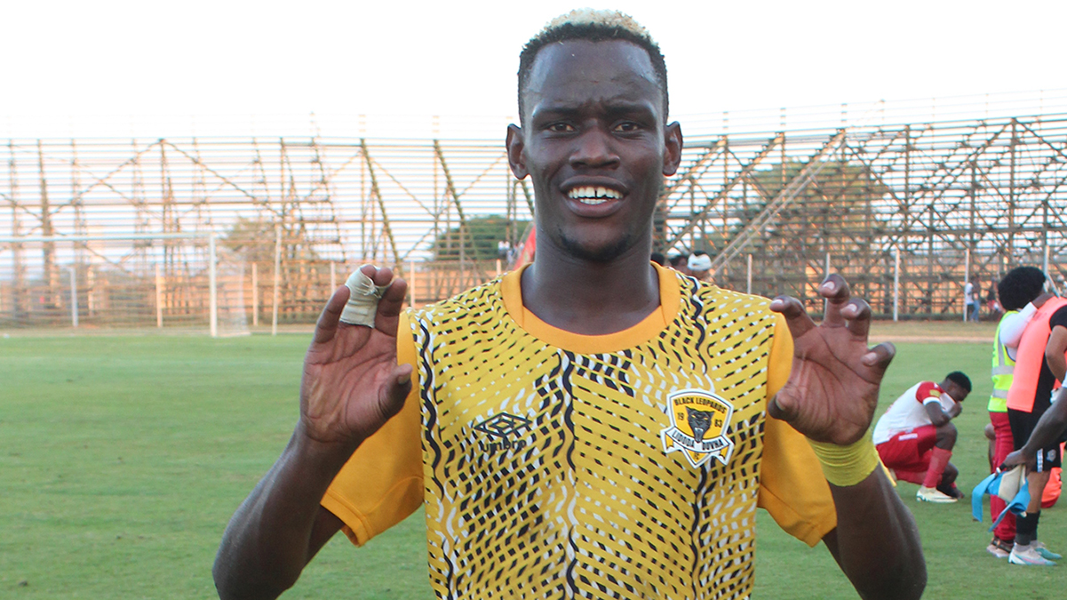 Bethuel Muzeu shares the Golden Boot award