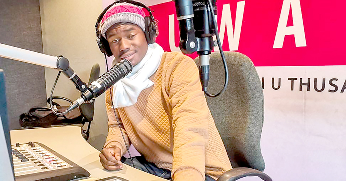 You cannot take radio out of Duka