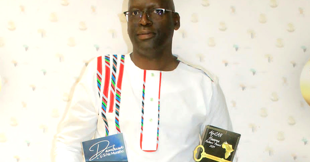 Thambatshira Ndadza's book receives award