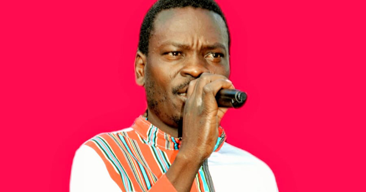 Ras Khwalu praises Khosi Vho Ratshinyiwaho II with song