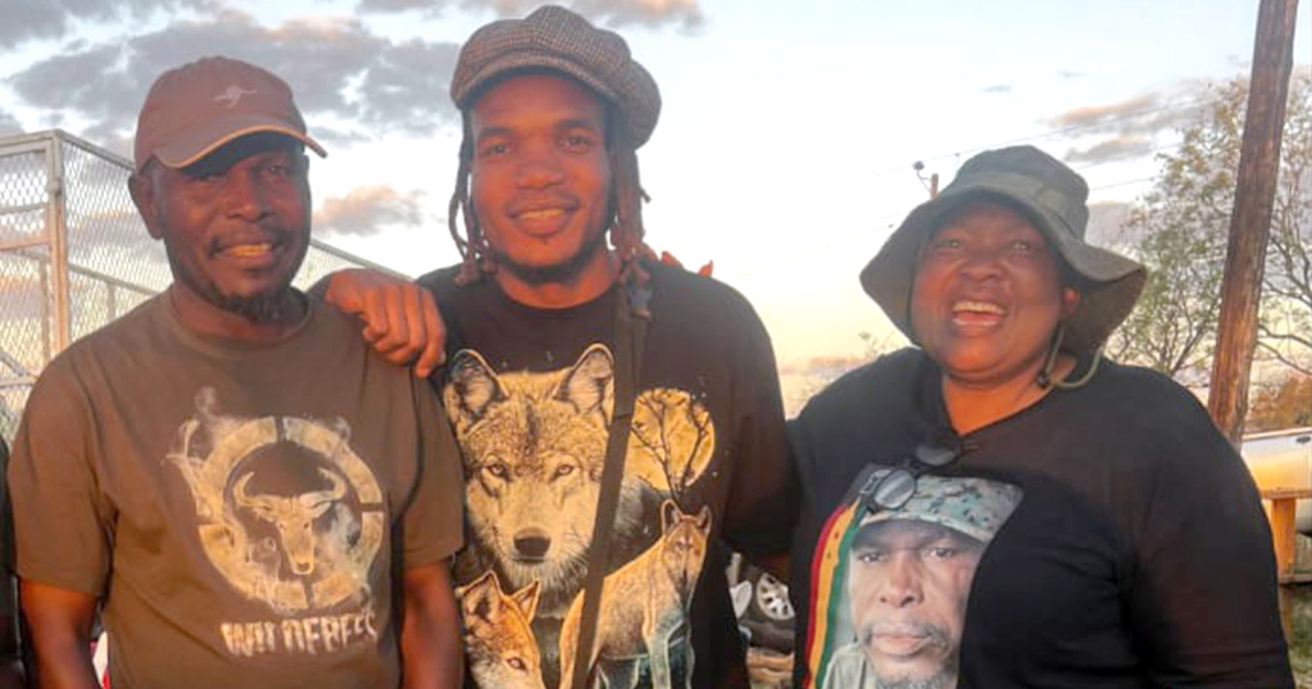 Murida celebrates his 52nd birthday with some 2,500 fans