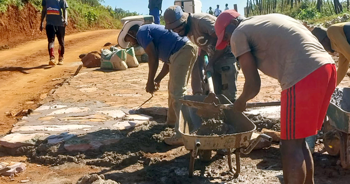 Mavhode-Madatshitshi residents realise DIY is the only reliable option
