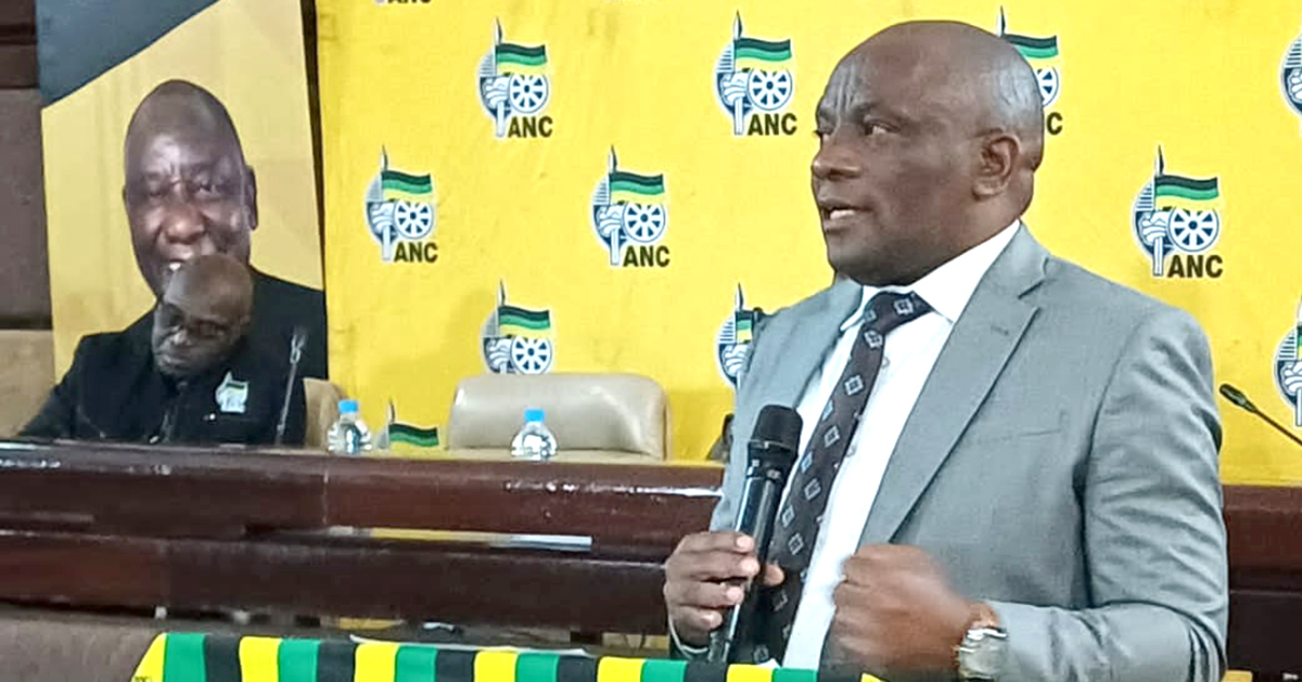 Matibe urges for stronger ties between politicians and traditional leaders