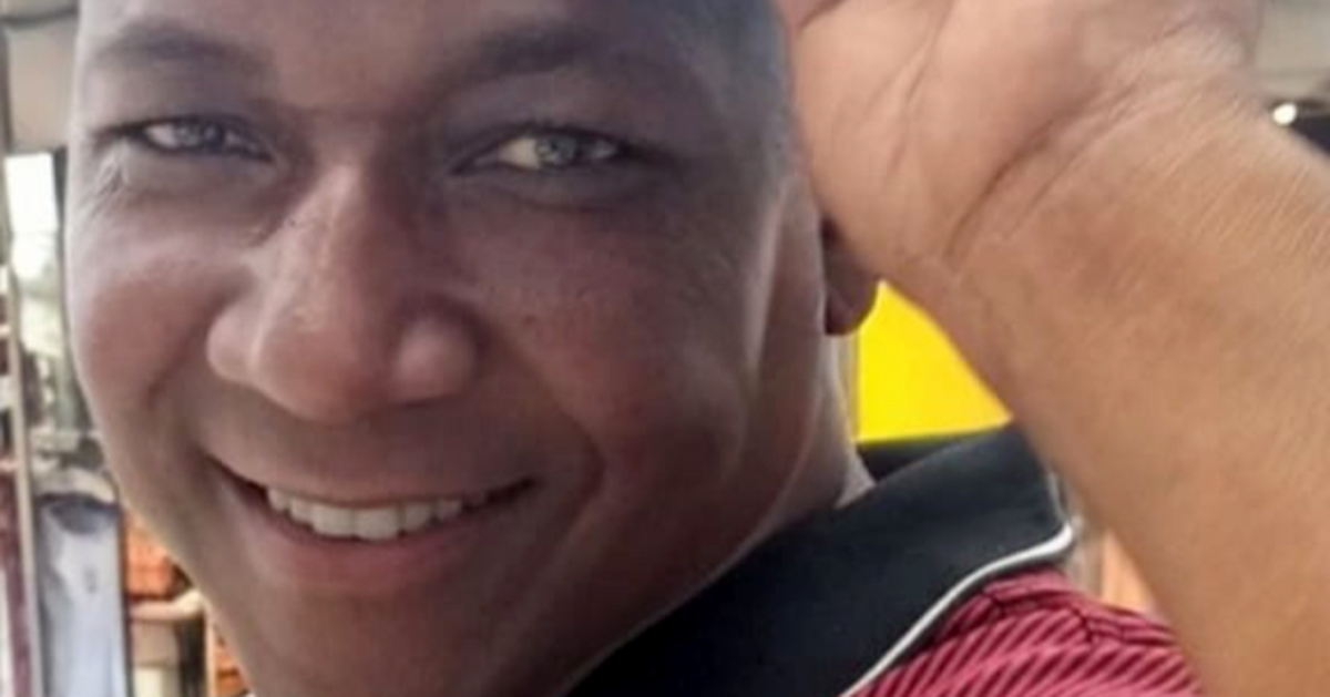 Rhumba legend Amos Ngomane marks return with a new single