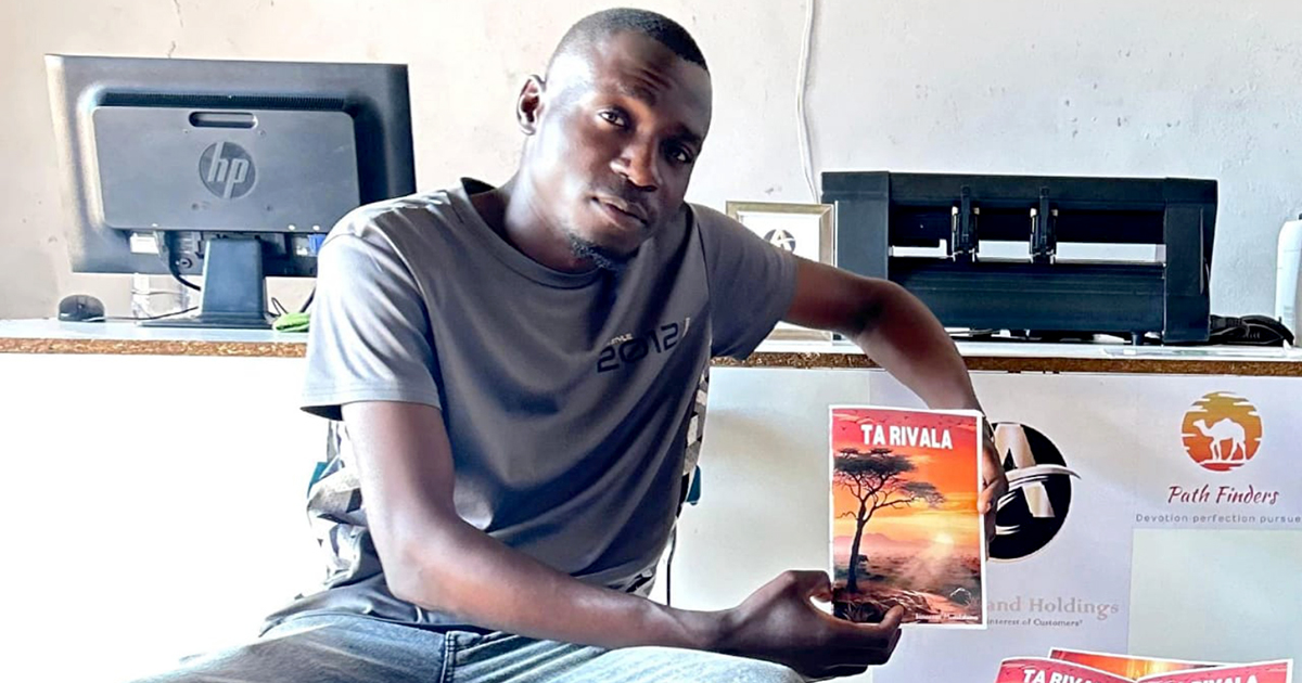 Roadhuis poet Mundalamo turns personal loss into published book