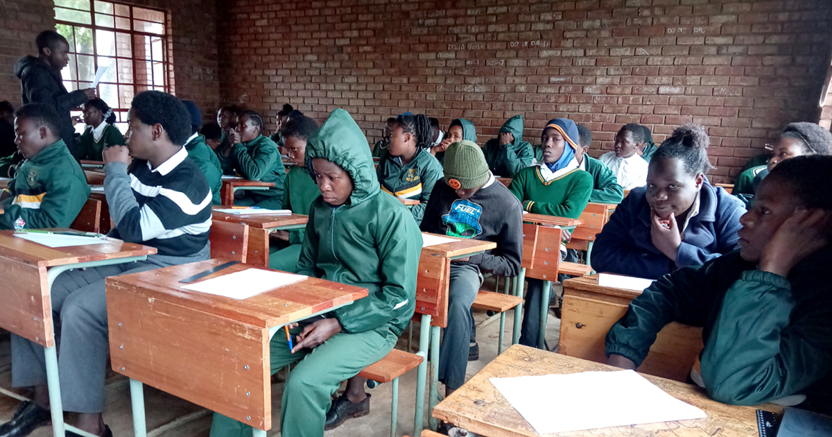 Ngudo na milingo yo thithisea kha tshikolo tsha HS Philips Secondary